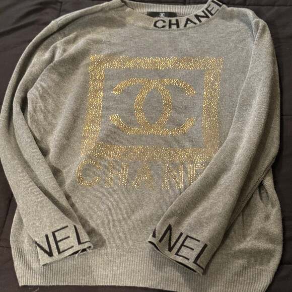Chanel Vintage Grey CC Logo Sweatshirt - Picture 1 of 3